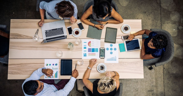 Comment la gestion unifiée des politiques peut améliorer la flexibilité, la productivité et la sécurité de l’entreprise